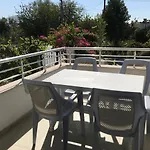 Near Airport Apartment *